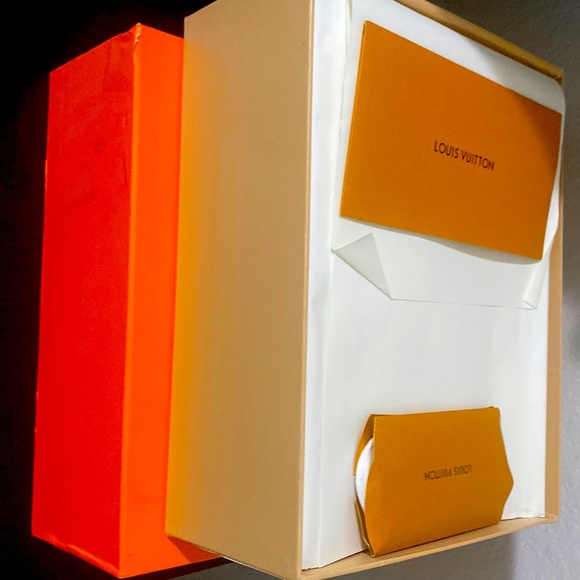 Louis Vuitton Blue/white - Picture 2 of 8